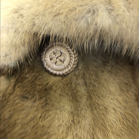 Women’s Coat - Picture 3 of 5